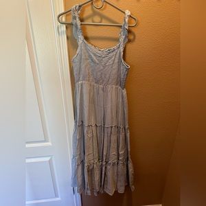 Sleeveless long dress